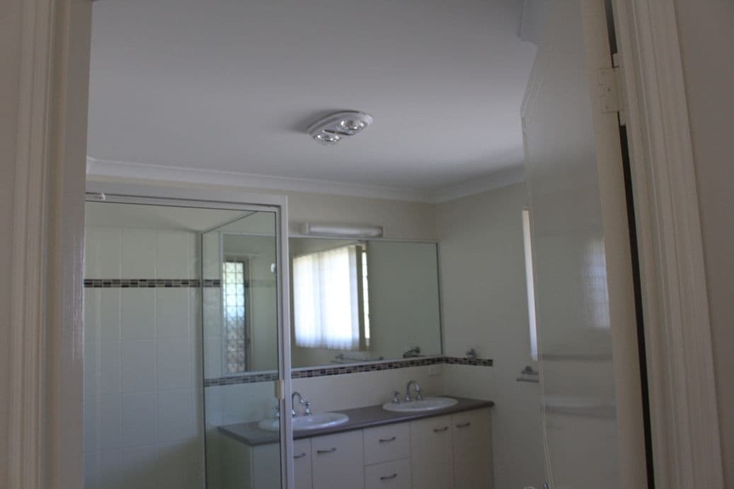 1 Jeana Close, Boyne Island QLD 4680, Boyne Island - Thumbnail 8