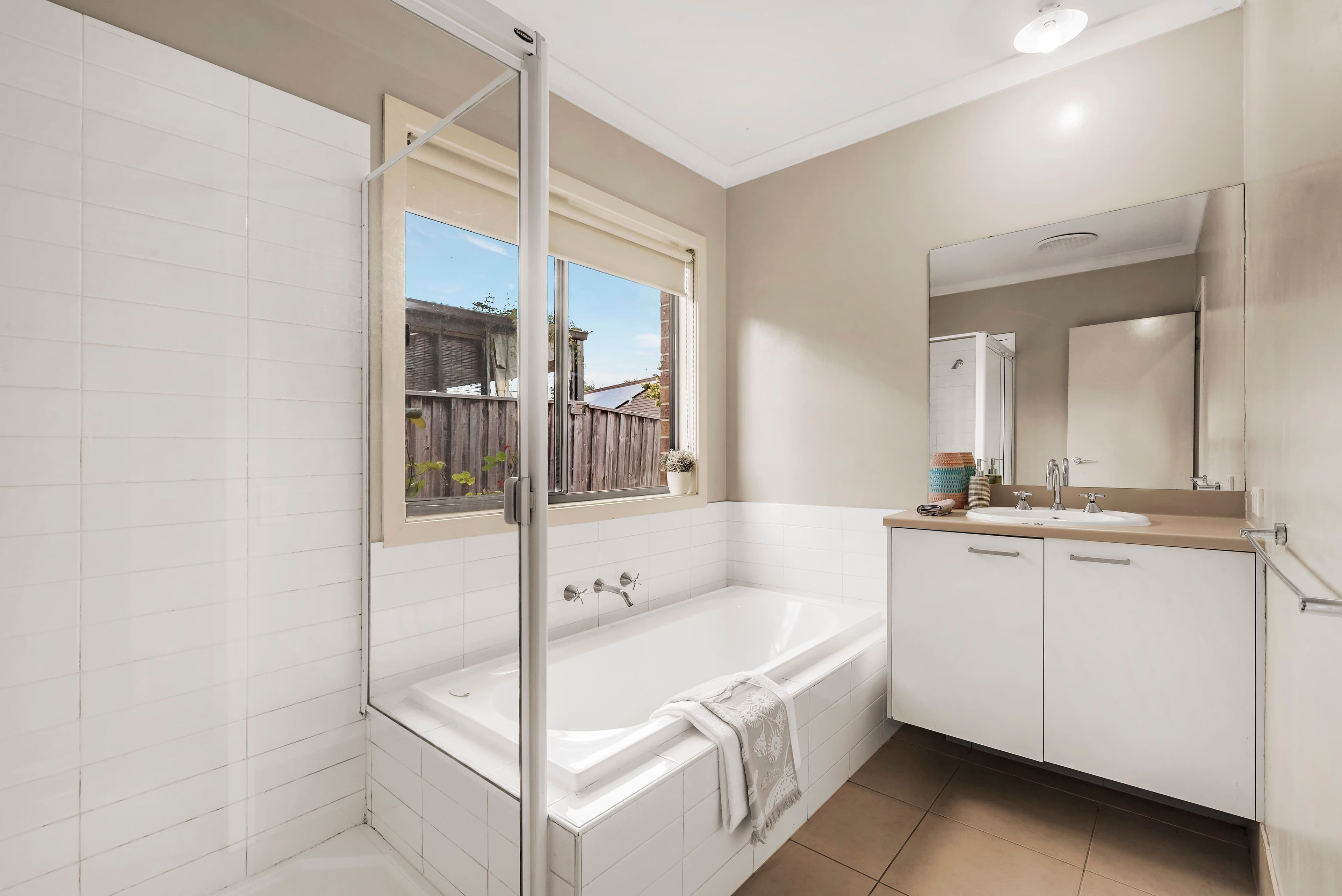 13 St Johns Court, South Morang VIC 3752, South Morang - Thumbnail 6