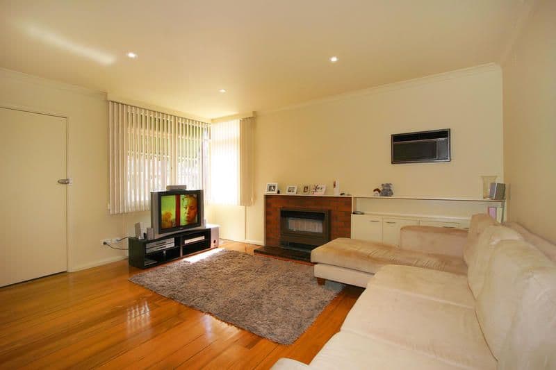 134  Charman Road, MENTONE VIC 3194, Mentone - Thumbnail 2