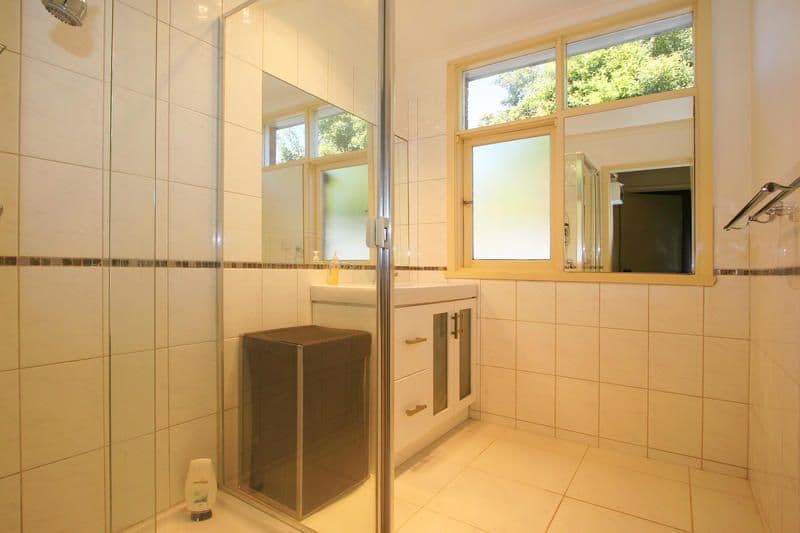 134  Charman Road, MENTONE VIC 3194, Mentone - Thumbnail 4