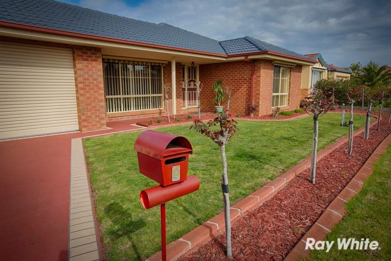 9 Hayes Court, PAKENHAM VIC 3810, Pakenham - Thumbnail 2