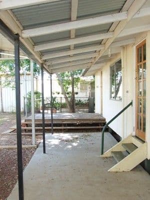 30 CLEMATIS Street, BLACKALL QLD 4472, Blackall - Thumbnail 6
