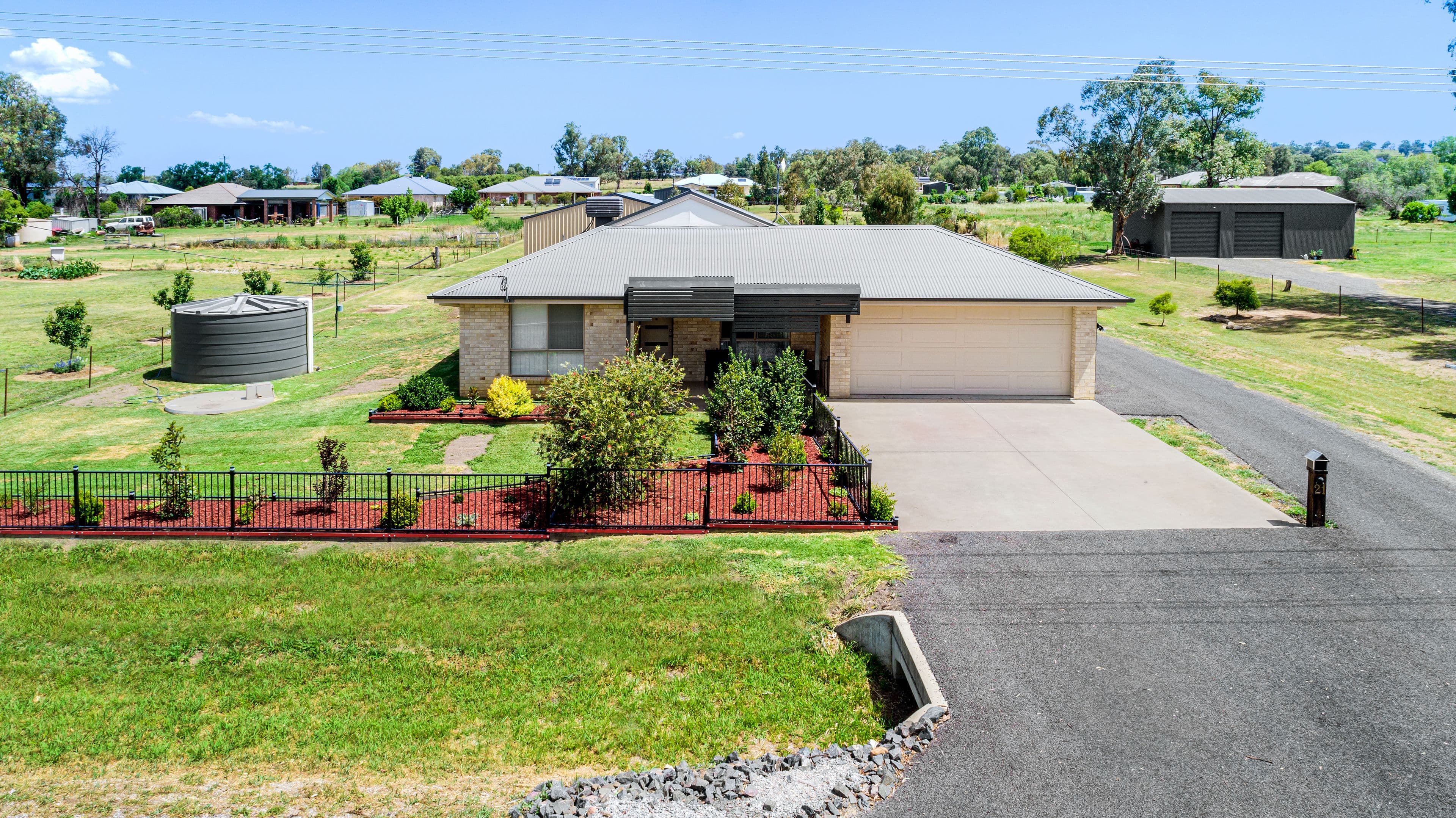 21 Spains Lane, Tamworth NSW 2340, Tamworth - Image 1