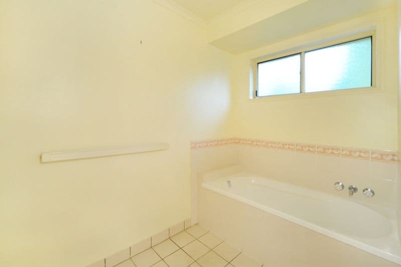 3 Catherine Crescent, Jubilee Pocket QLD 4802, Jubilee Pocket - Thumbnail 5