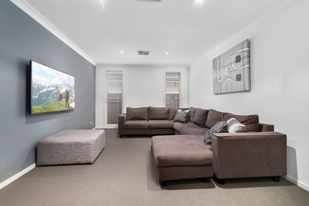 9 Cadman Avenue, West Hoxton - Thumbnail 4