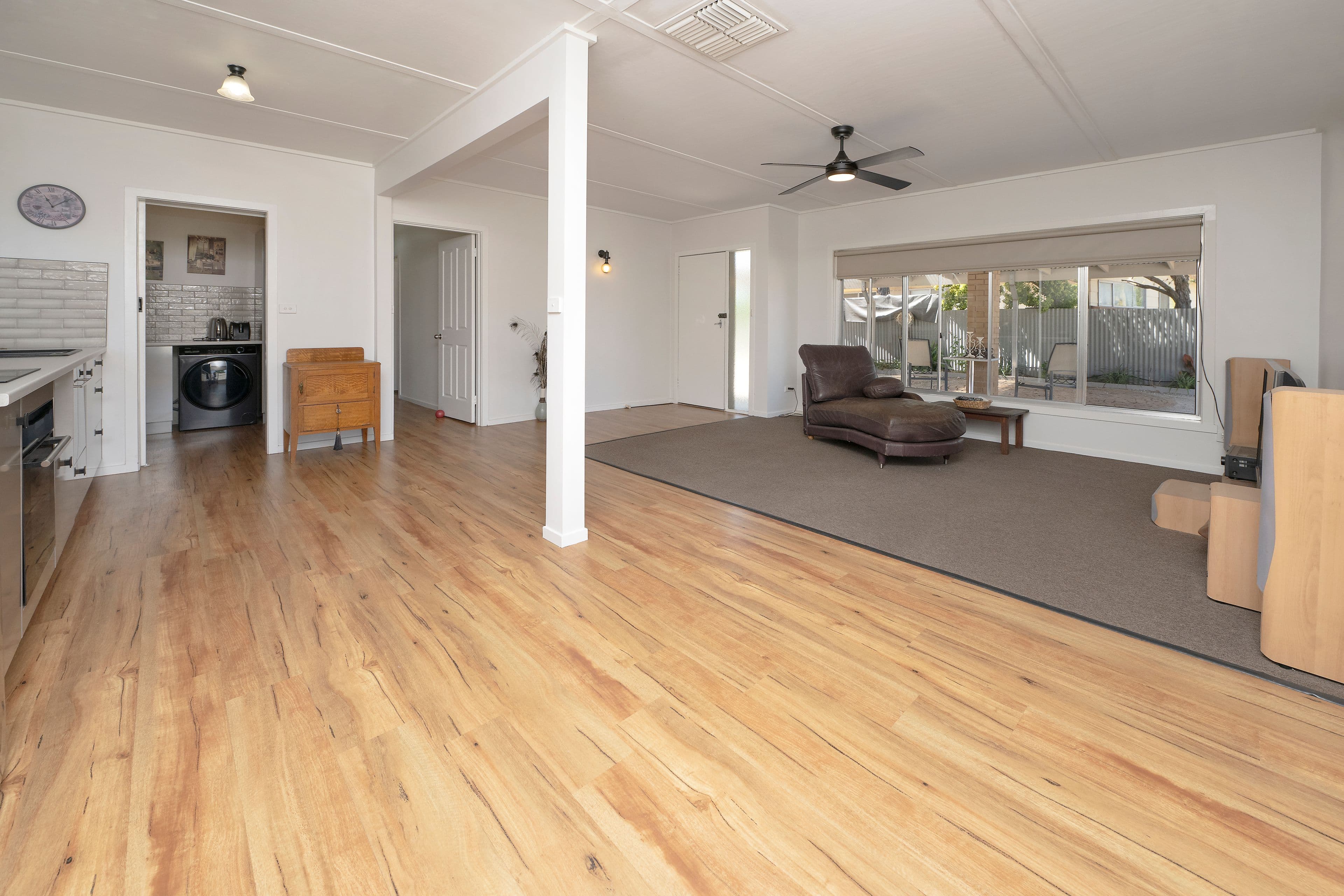 23 Douglas Avenue, Swan Hill VIC 3585, Swan Hill - Thumbnail 2