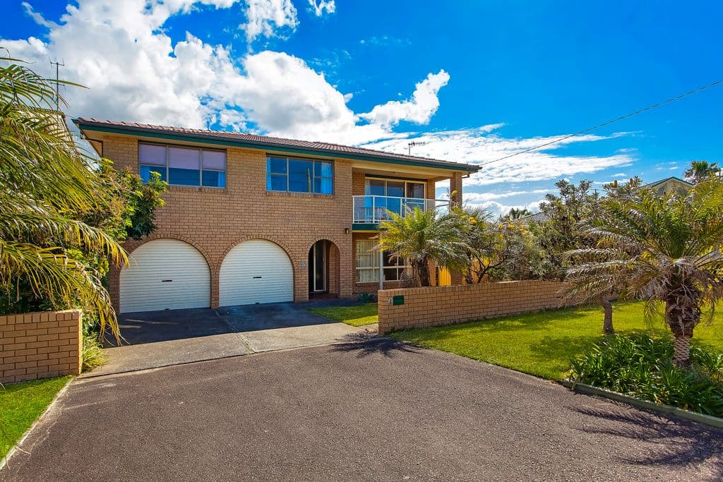 2 Pacific View Street, Forresters Beach NSW 2260, Forresters Beach - Image 1