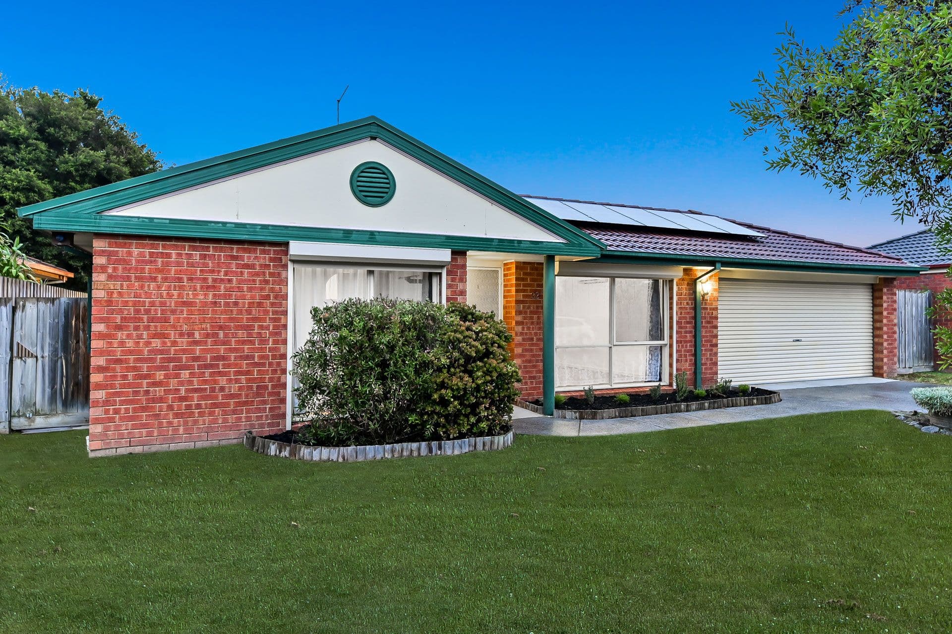 32 Sharpe Court, Berwick VIC 3806, Berwick - Thumbnail 2