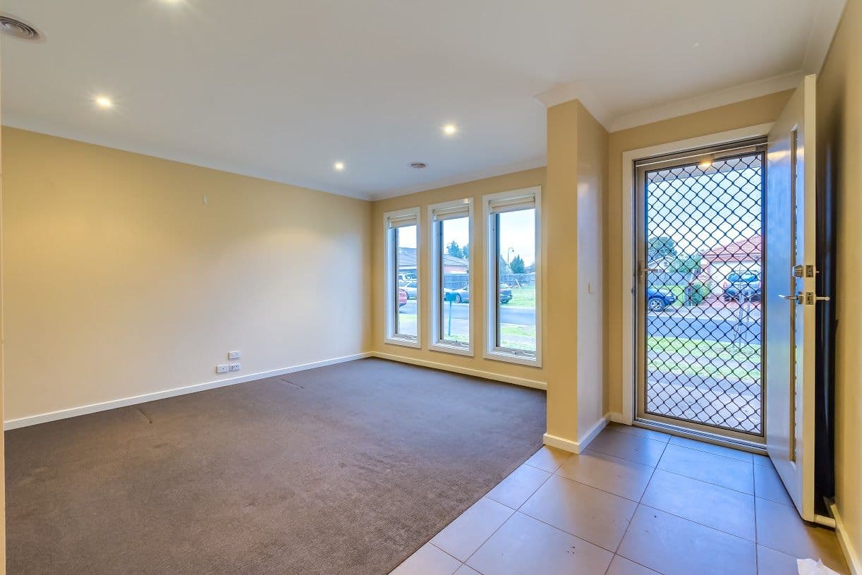 3 Bridgewater Way, Truganina VIC 3029, Truganina - Thumbnail 2