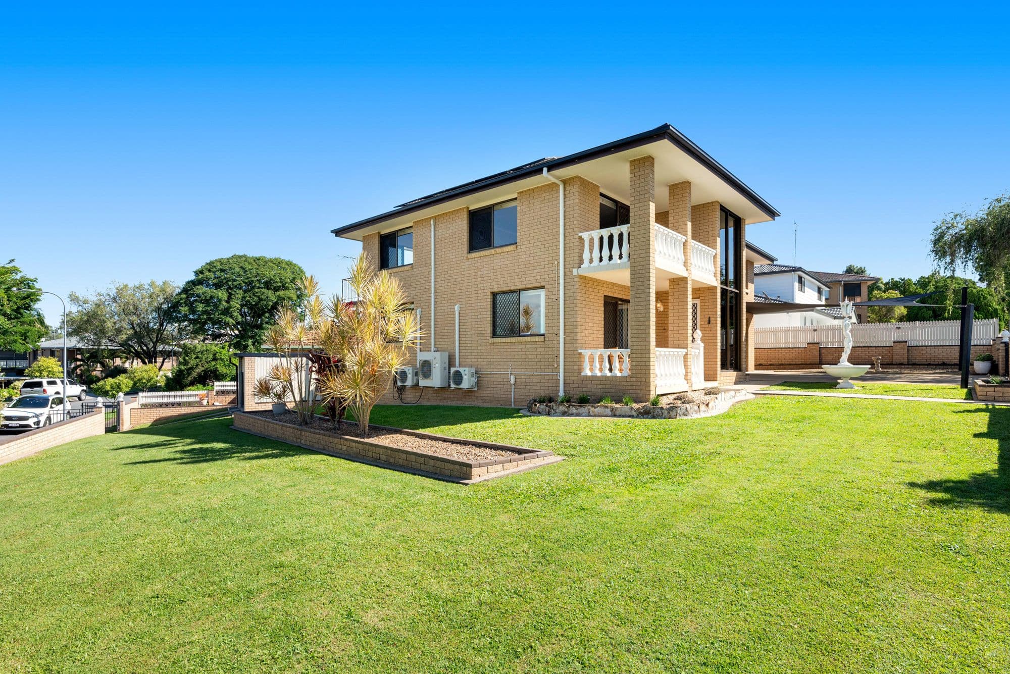 25 Bluebell Street, Mansfield QLD 4122, Mansfield - Thumbnail 3
