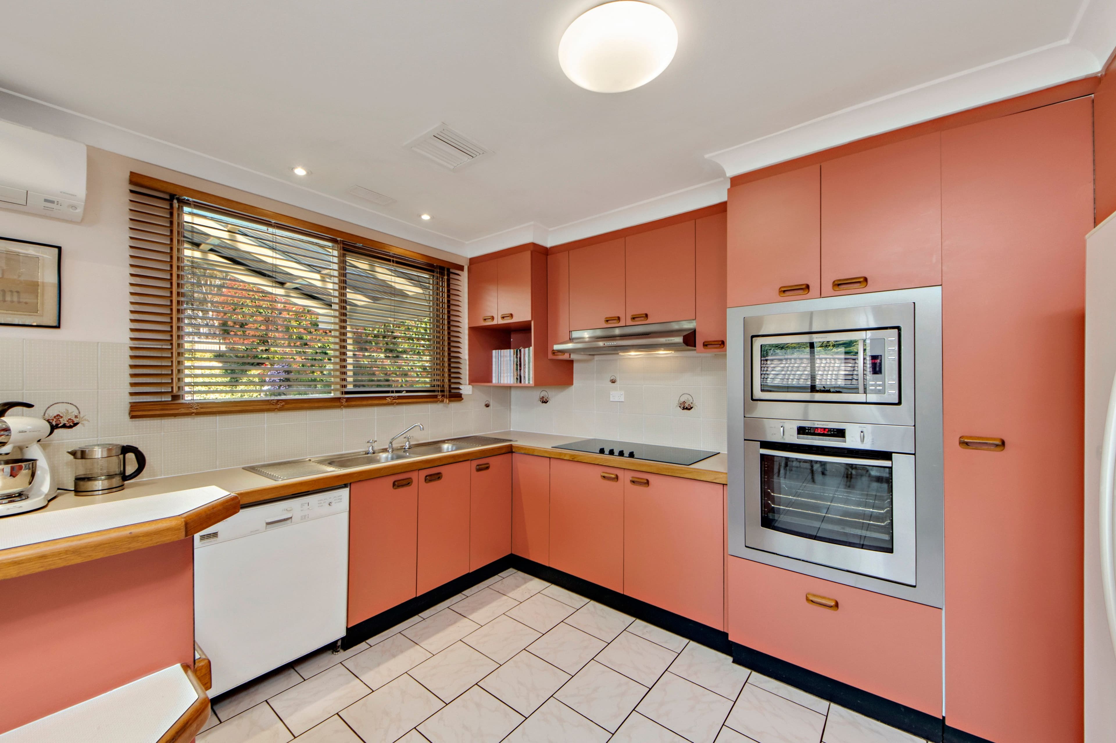 18 Lenehan Street, Giralang ACT 2617, Giralang - Thumbnail 7