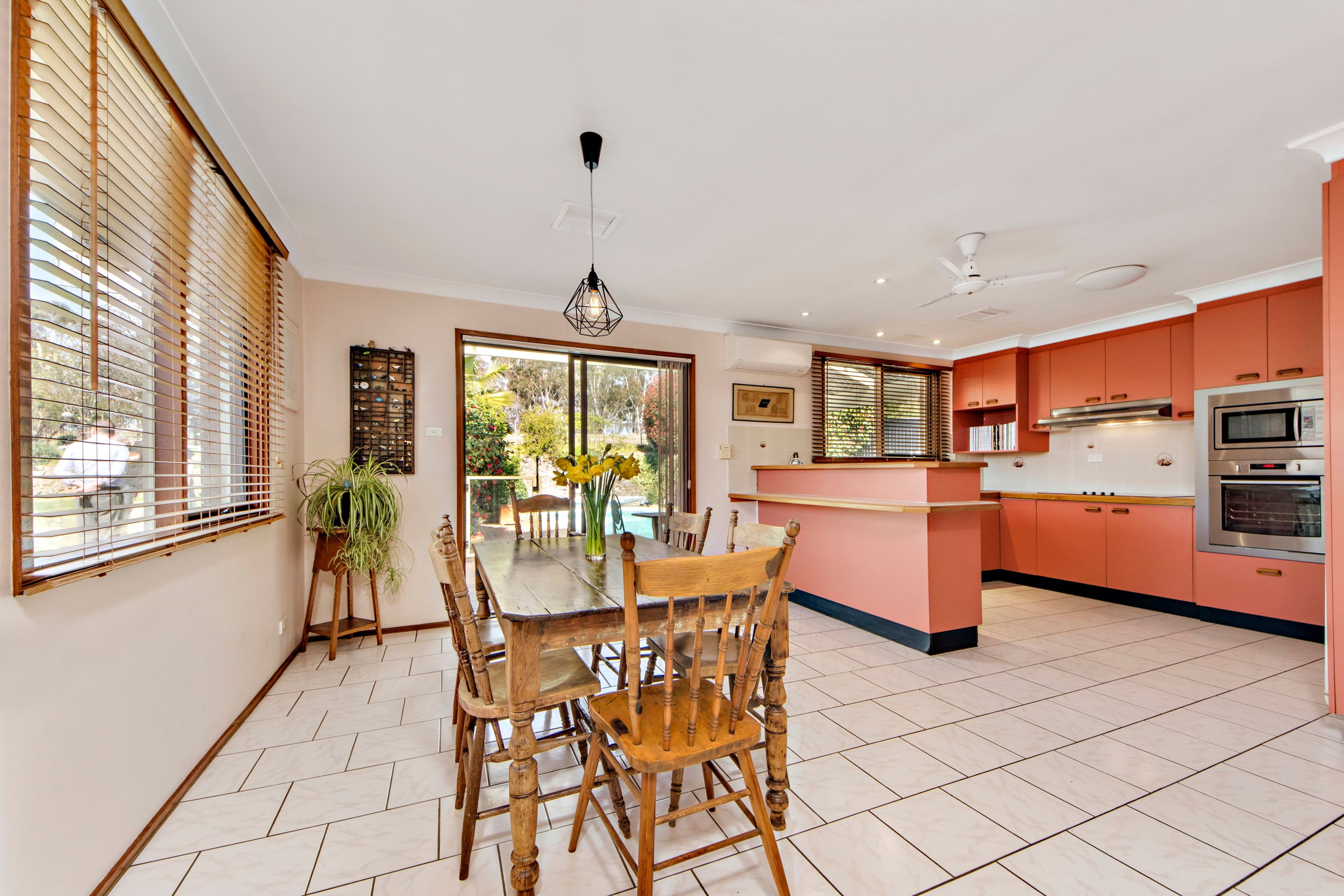 18 Lenehan Street, Giralang ACT 2617, Giralang - Thumbnail 8
