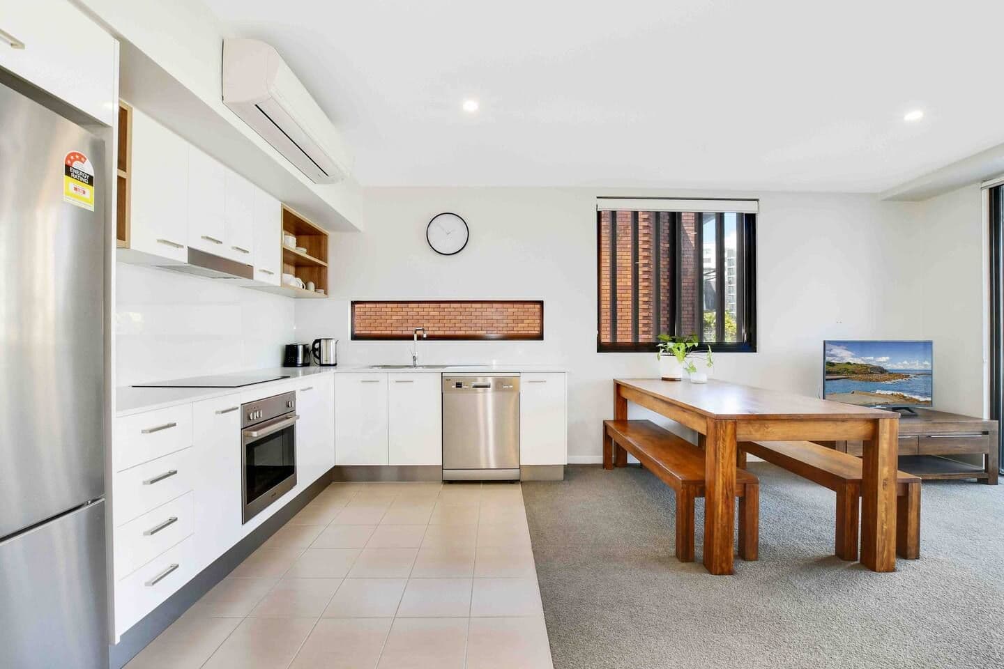 24 Brisbane Road, Mooloolaba QLD 4557, Mooloolaba - Thumbnail 2