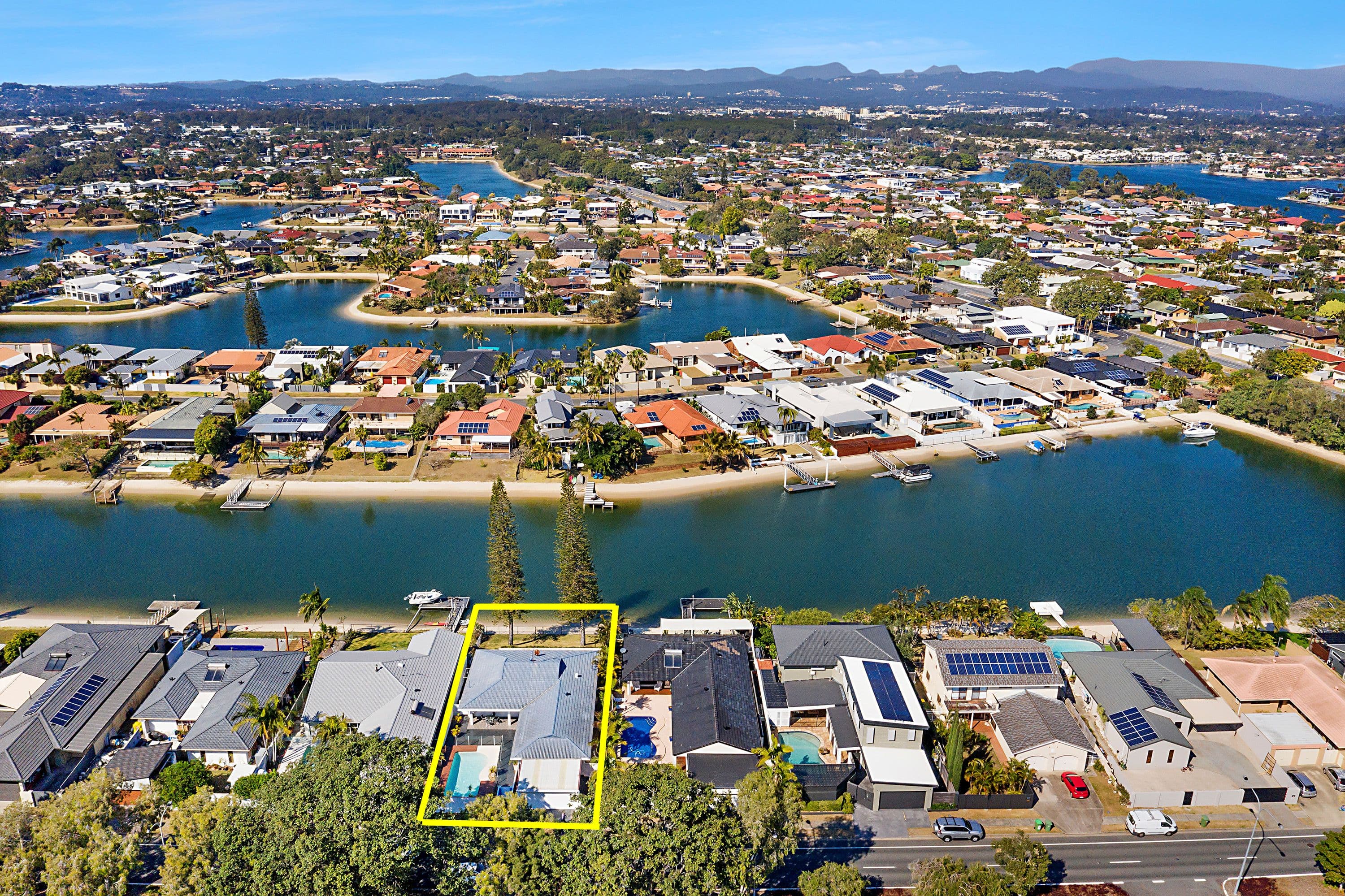 64 Markeri Street, Mermaid Waters QLD 4218, Mermaid Waters - Thumbnail 8