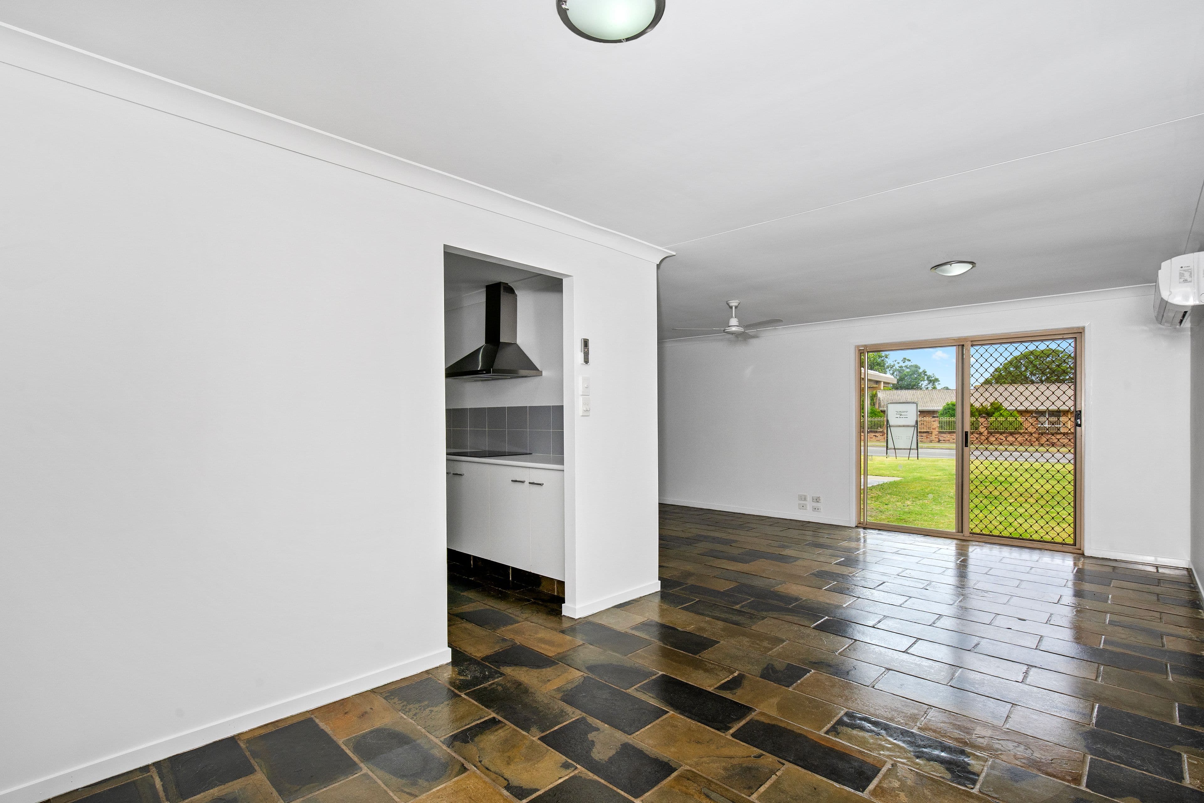 65 Hickey Way, Carrara QLD 4211, Carrara - Thumbnail 5