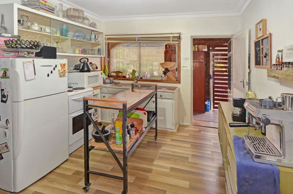 37 Denise Street, Lake Heights - Thumbnail 8