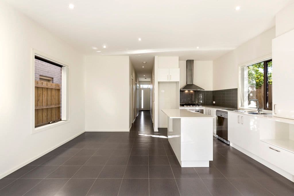 183 Waranga Drive, Kialla, Kialla - Thumbnail 3