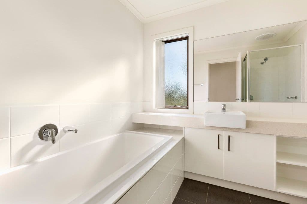 183 Waranga Drive, Kialla, Kialla - Thumbnail 7