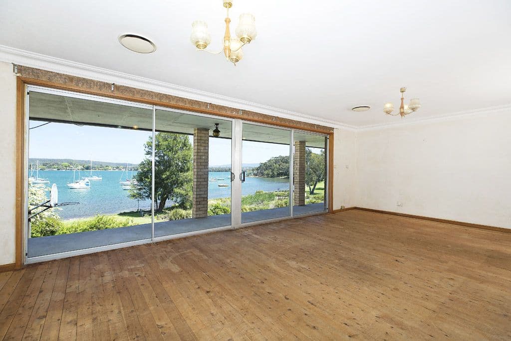87 Bay Road, Bolton Point - Thumbnail 3