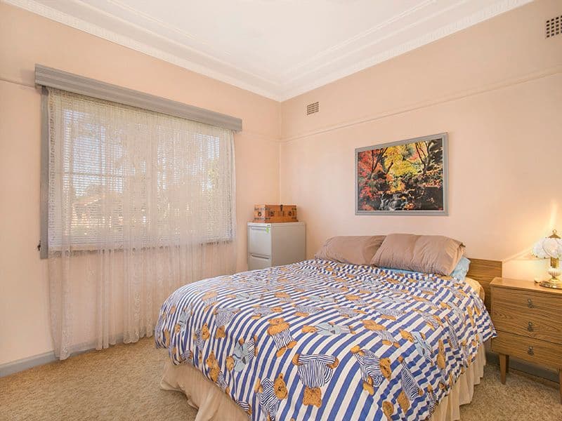 35 Snowden Avenue, SYLVANIA NSW 2224, Sylvania - Thumbnail 4