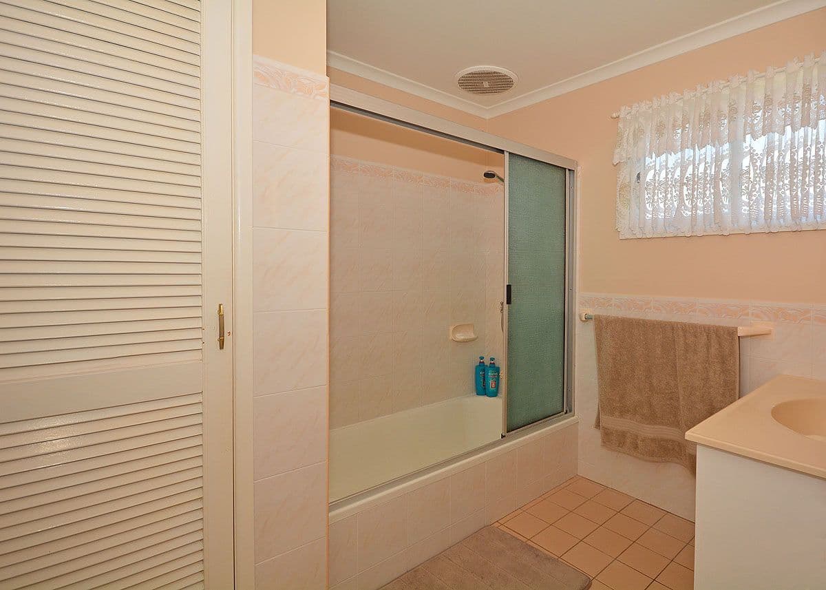 14 Saunders Street, Point Vernon QLD 4655, Point Vernon - Thumbnail 8