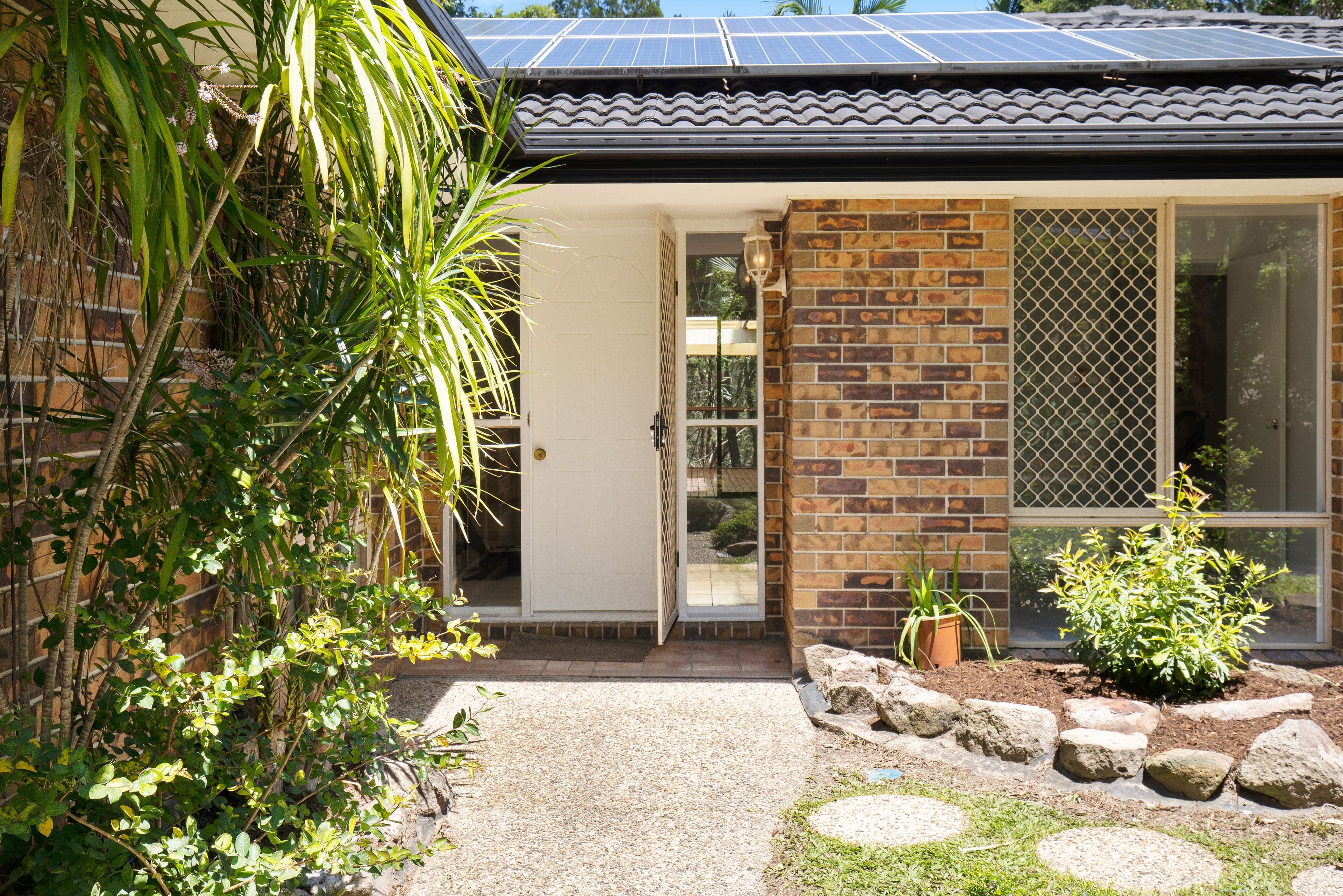 5 Baltimore Court, Carrara QLD 4211, Carrara - Thumbnail 2