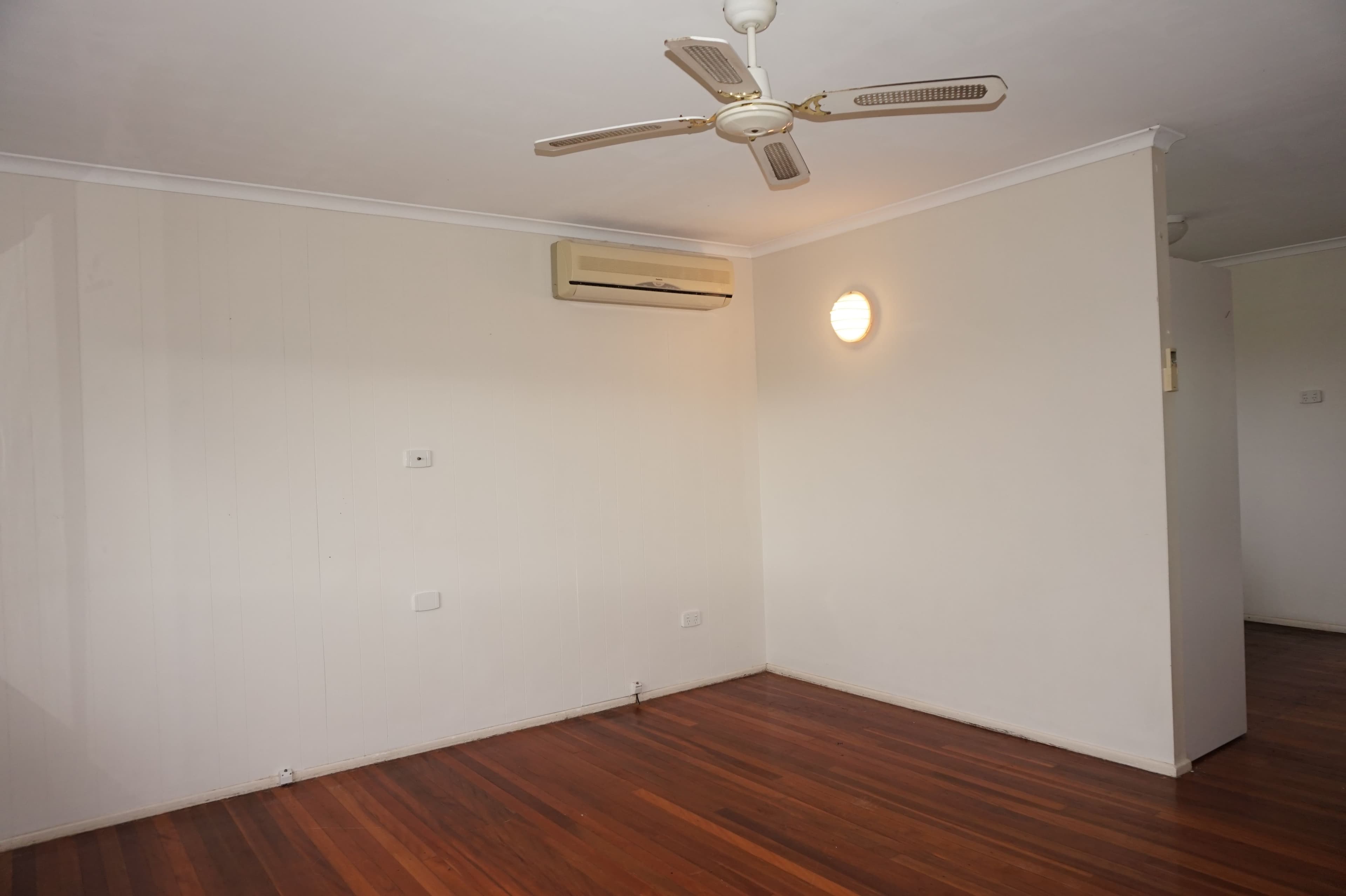 152 North Road, Woodridge QLD 4114, Woodridge - Thumbnail 3