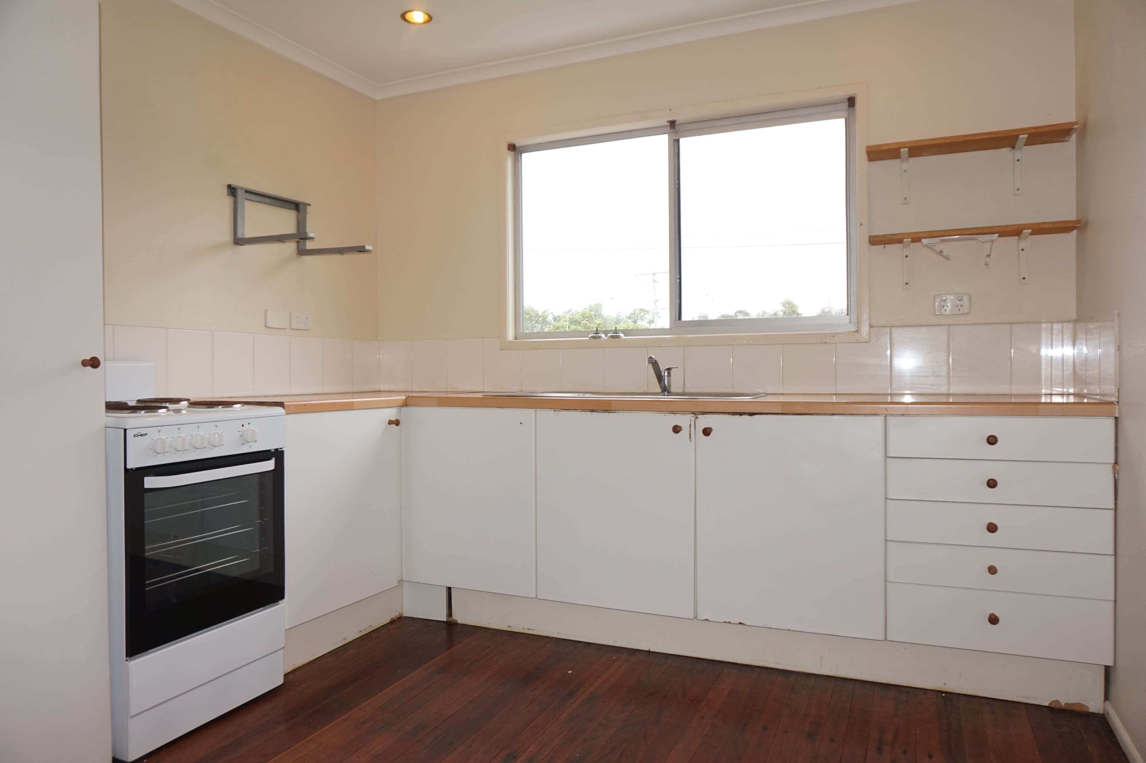152 North Road, Woodridge QLD 4114, Woodridge - Thumbnail 4