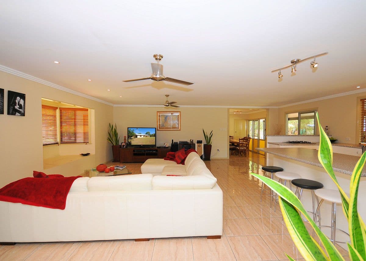 292 Bingham Road, BOORAL QLD 4655, Booral - Thumbnail 2