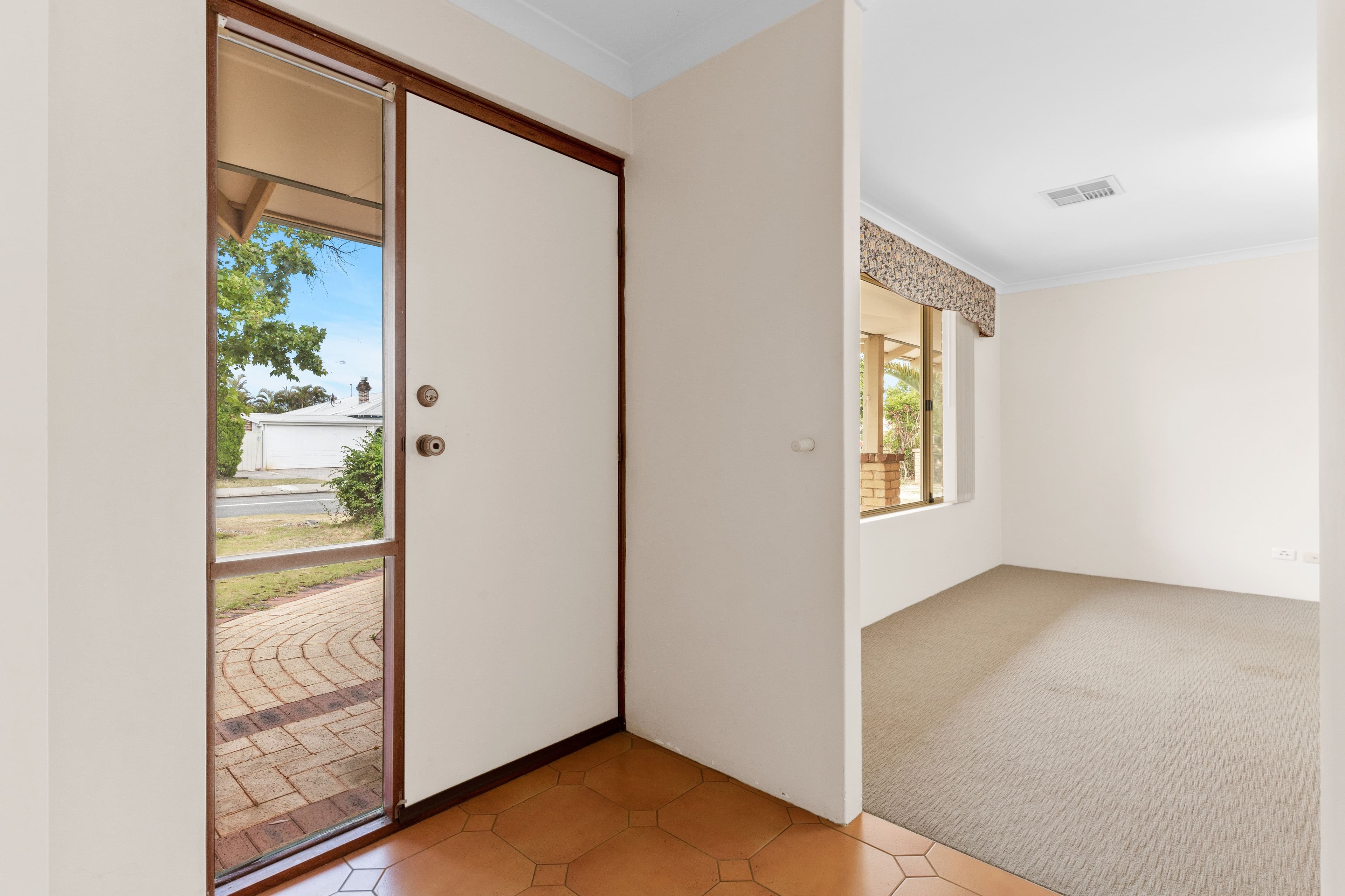 23 Eucalyptus Boulevard, Canning Vale WA 6155, Canning Vale - Thumbnail 3