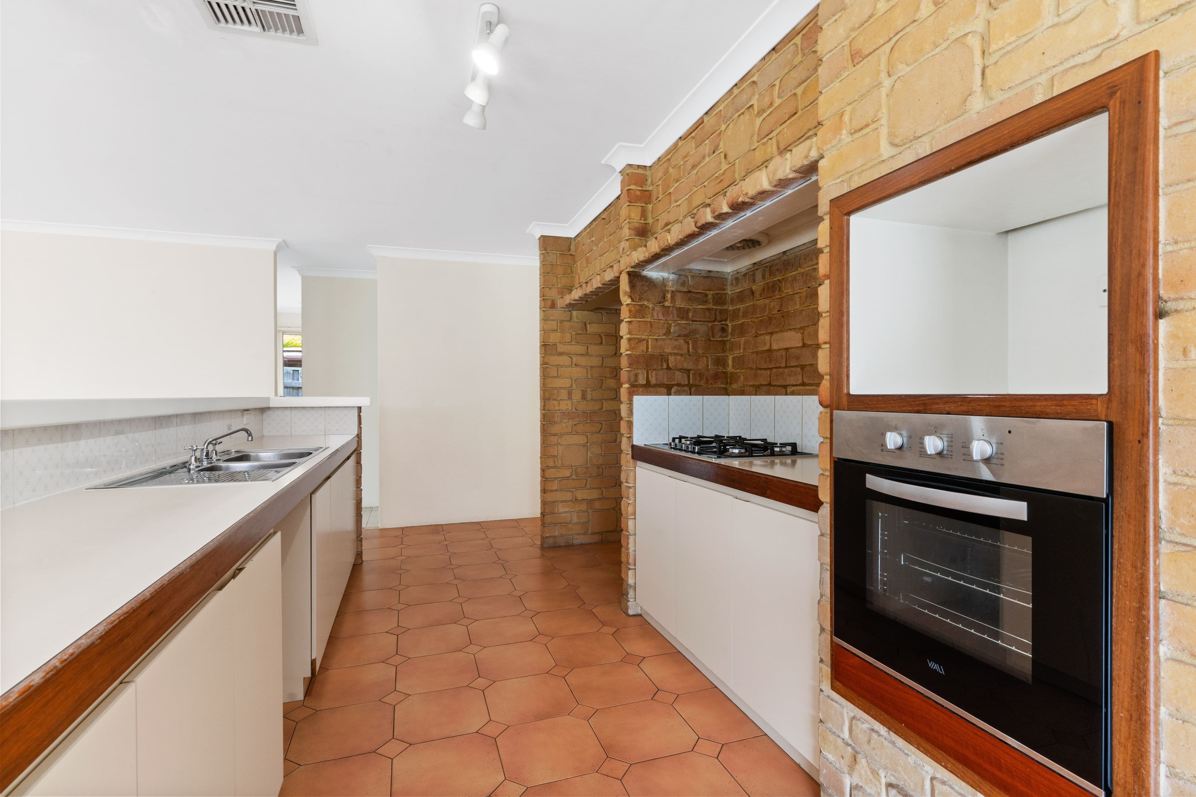 23 Eucalyptus Boulevard, Canning Vale WA 6155, Canning Vale - Thumbnail 8