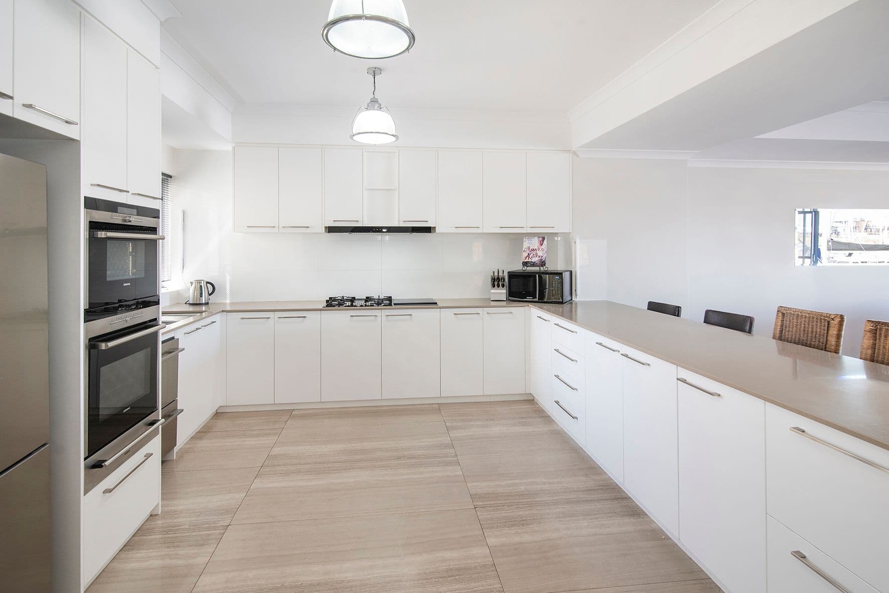 33 Spinnaker Boulevard, Geographe WA 6280, Geographe - Thumbnail 4