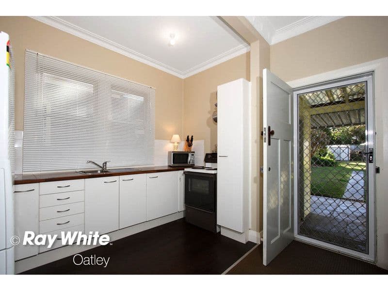 18 Blackshaw Avenue, MORTDALE NSW 2223, Mortdale - Thumbnail 5