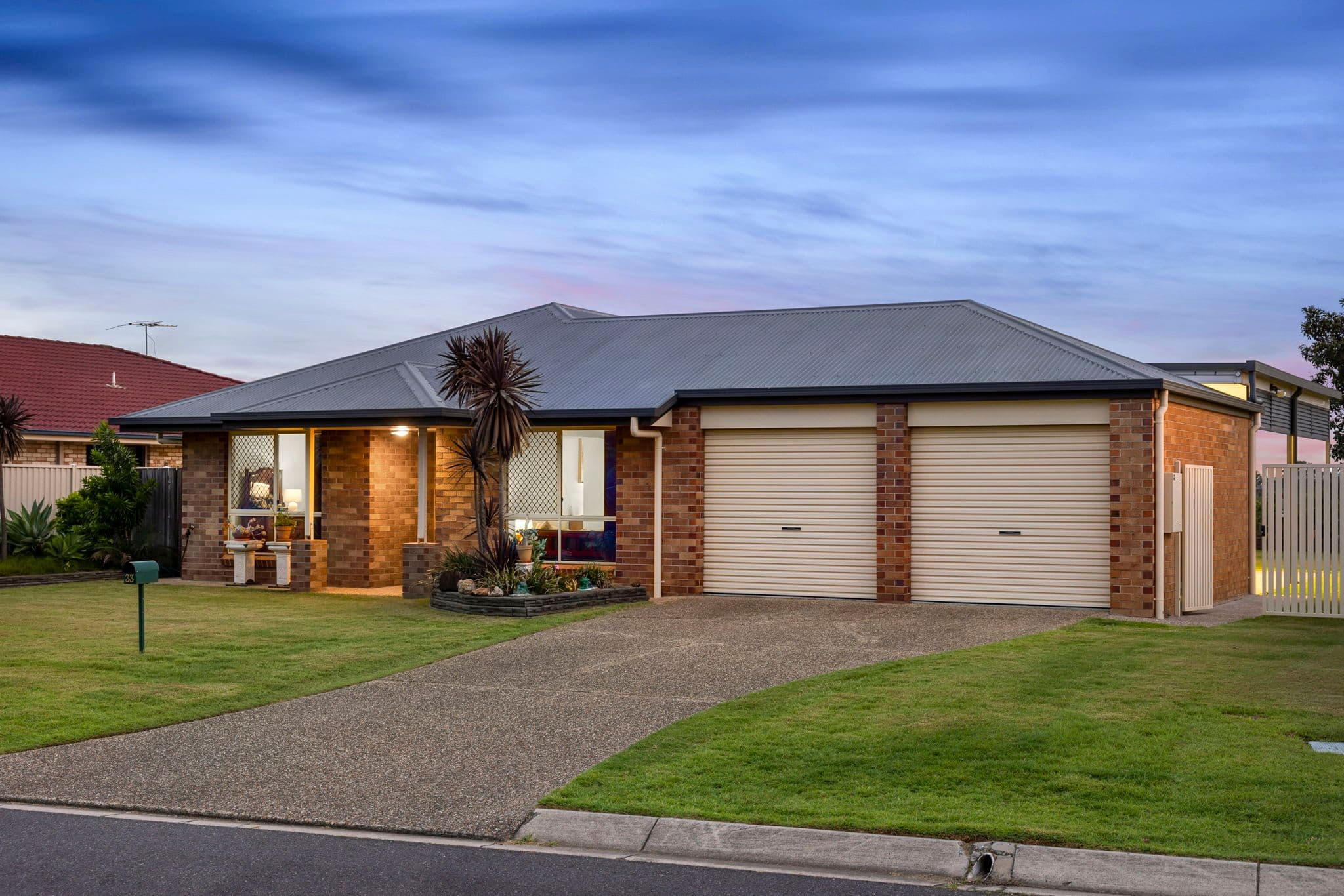 33 Reginald Avenue, Arana Hills QLD 4054, Arana Hills - Image 1