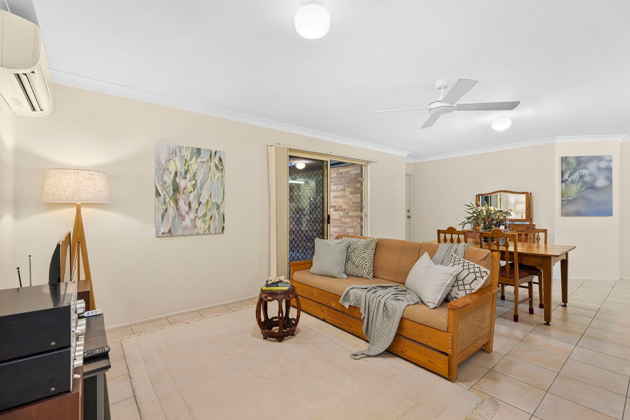 33 Reginald Avenue, Arana Hills QLD 4054, Arana Hills - Thumbnail 2