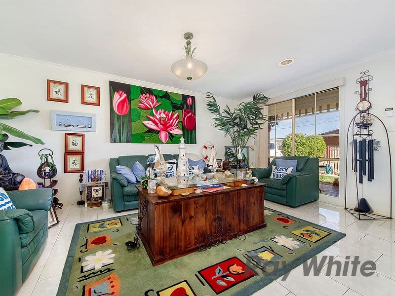 13 Timothy Court, Kings Park VIC 3021, Kings Park - Thumbnail 2