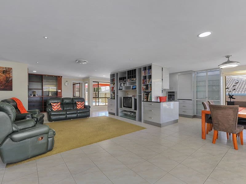 27 McCallum Street, Carseldine QLD 4034, Carseldine - Thumbnail 2