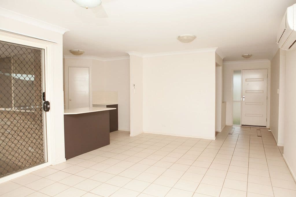 5 Alexander Close, Redbank Plains QLD 4301, Redbank Plains - Thumbnail 4