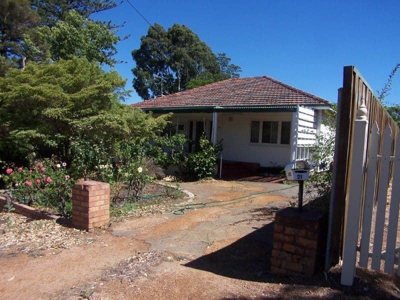 21 Elizabeth Street, KALAMUNDA WA 6076, Kalamunda - Image 1