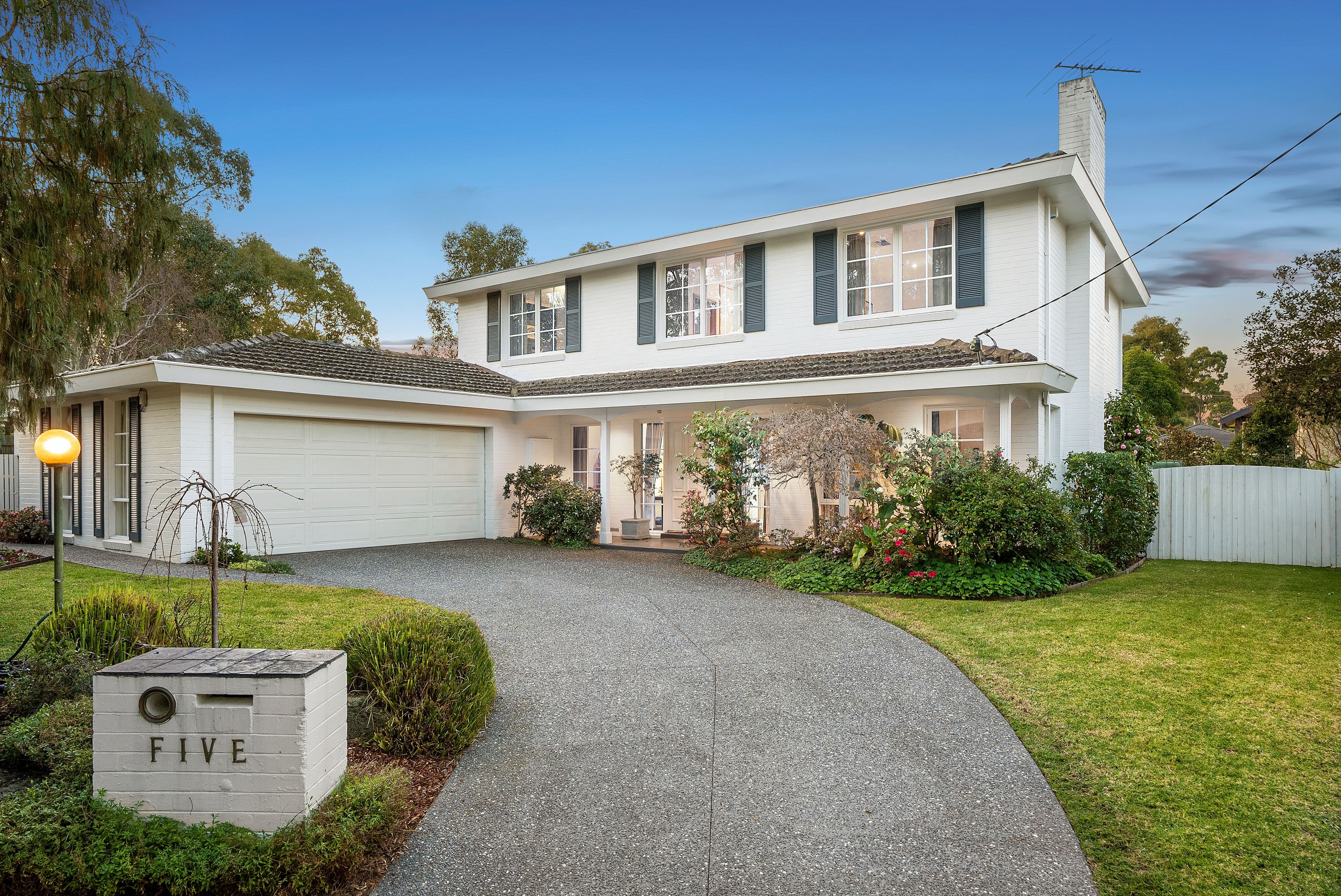 5 Draper Square, Wheelers Hill VIC 3150, Wheelers Hill - Image 1