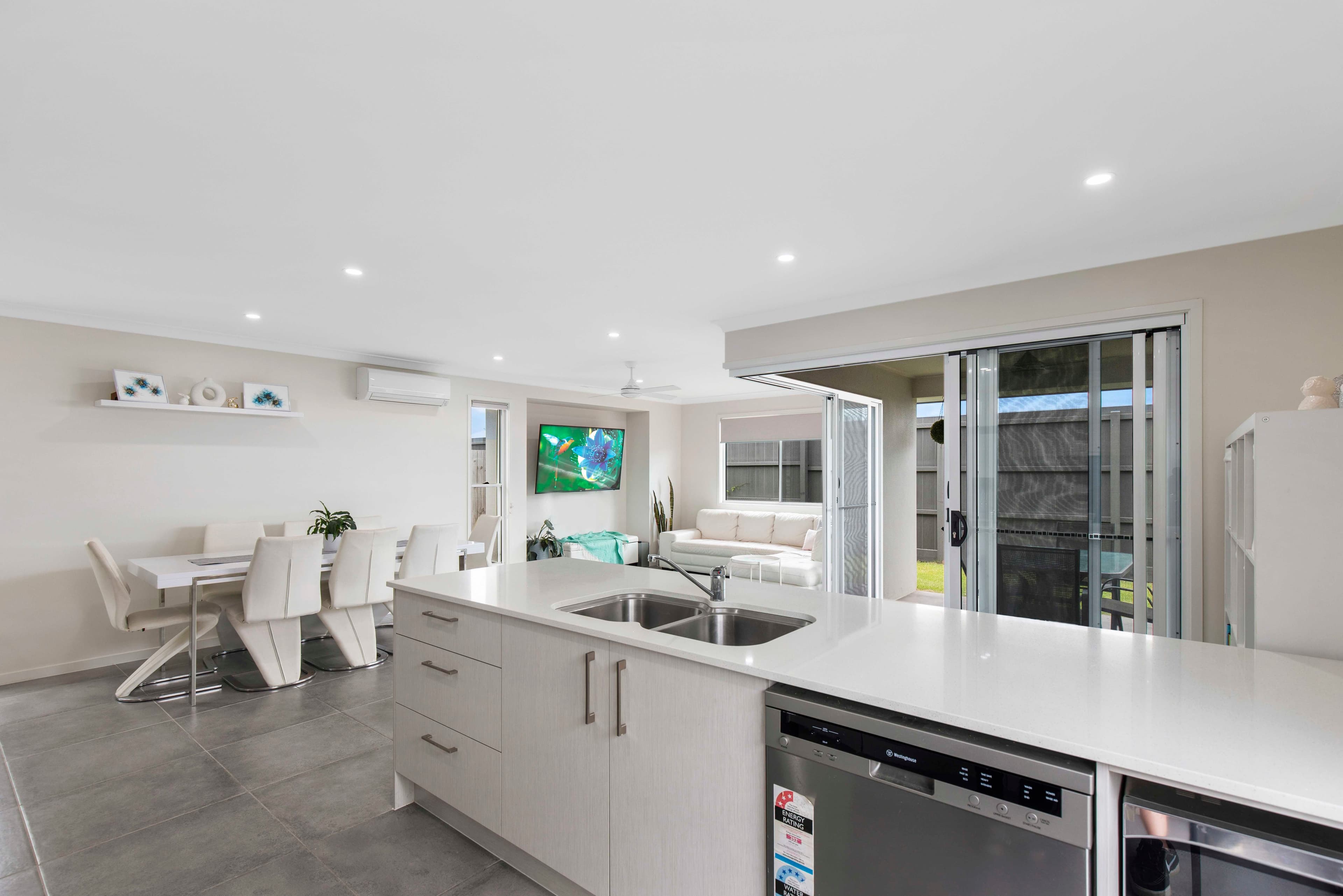 18 Meredith Crescent, Baringa QLD 4551, Baringa - Thumbnail 4