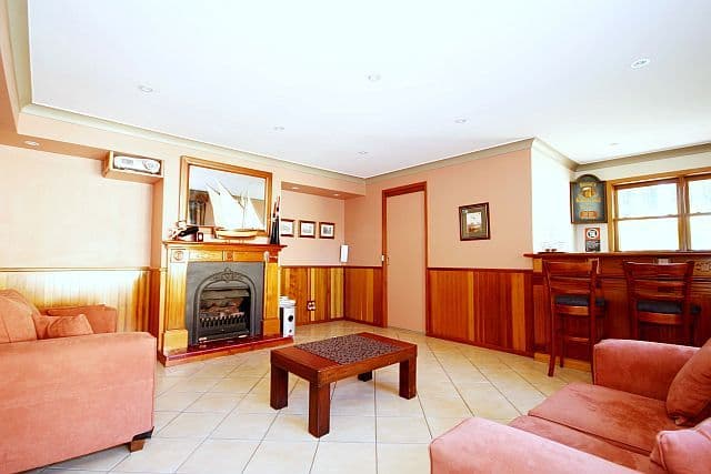 8 Cherie Place, BASS HILL NSW 2197, Bass Hill - Thumbnail 4