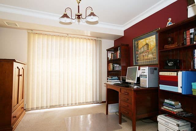 8 Cherie Place, BASS HILL NSW 2197, Bass Hill - Thumbnail 8