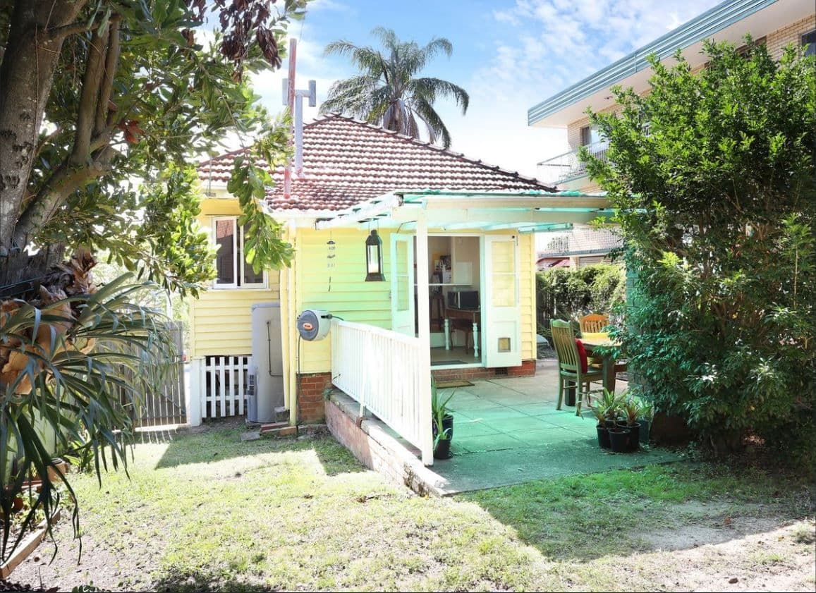 11 Wooloowin Avenue, Wooloowin QLD 4030, Wooloowin - Thumbnail 5