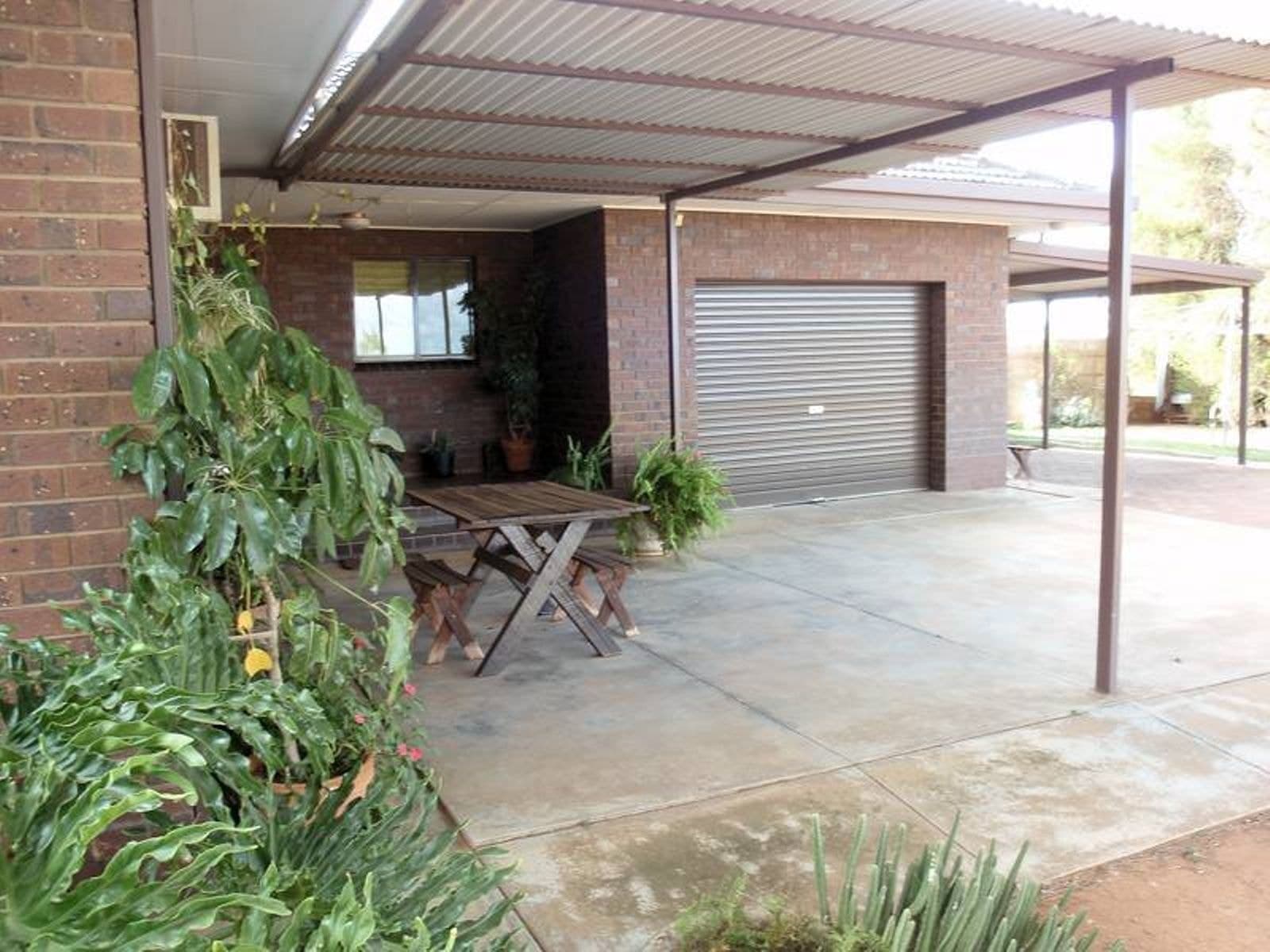45 Oak Avenue, Birdwoodton - Thumbnail 6