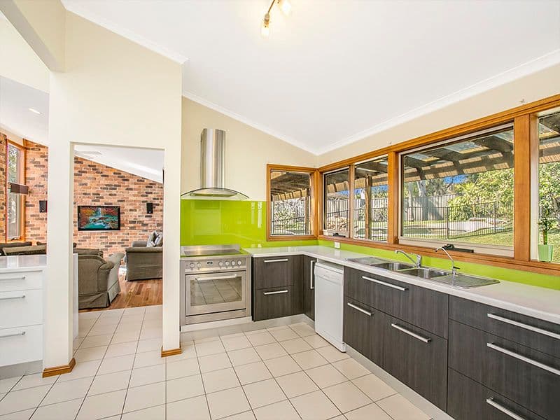 6 Curlew Close, WORONORA HEIGHTS NSW 2233, Woronora Heights - Thumbnail 2