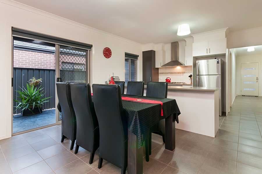 11 Birdswood Crescent, Craigieburn VIC 3064, Craigieburn - Thumbnail 5