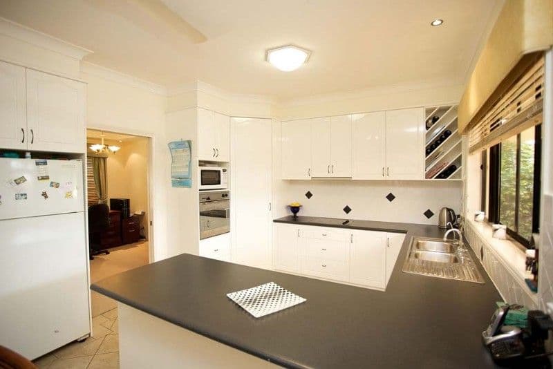 28 Coventry Place, WISHART QLD 4122, Wishart - Thumbnail 2