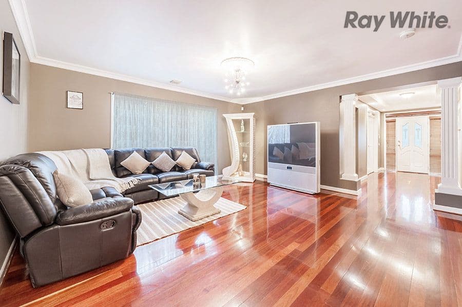8 Sefton Lane, Caroline Springs VIC 3023, Caroline Springs - Thumbnail 3