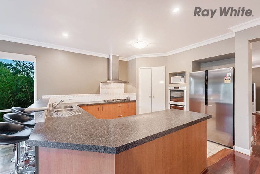 8 Sefton Lane, Caroline Springs VIC 3023, Caroline Springs - Thumbnail 7